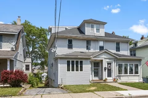 69 Park Ave, Washington, NJ 07882