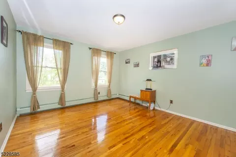 197 Webster Dr, Wayne, NJ 07470 photo 14
