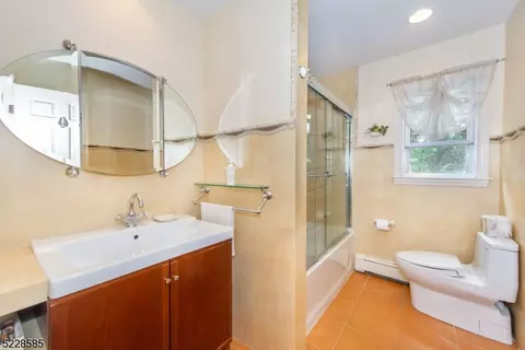 197 Webster Dr, Wayne, NJ 07470 photo 17
