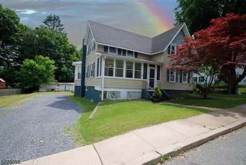75 Washington Ave, Oxford, NJ 07863