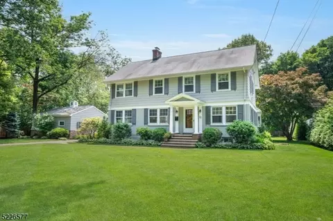 32 Prospect St, Summit, NJ 07901