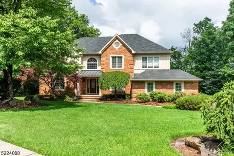 28 Doremus Dr, Montville Twp., NJ 07082