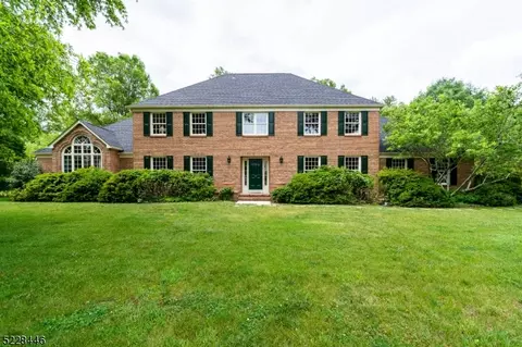 13 Cedar Ln, Montgomery, NJ 08502