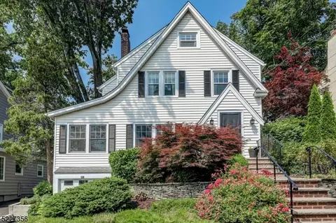 29 S Pierson Rd, Maplewood, NJ 07040