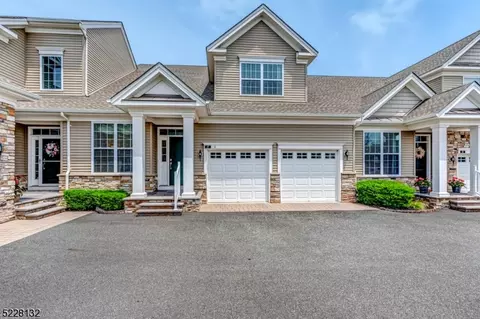 27 Van Cleef Dr, Whitehouse Station, NJ 08889