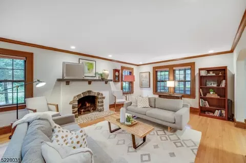56 Parkview Dr, Millburn, NJ 07041