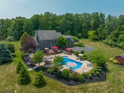 115 Upper Kingtown Rd, Franklin Twp, NJ 08867