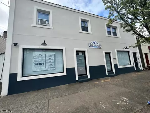 692 W Grand Ave, Rahway, NJ 07065