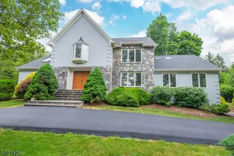 221 Lake Rd, Morristown, NJ 07960