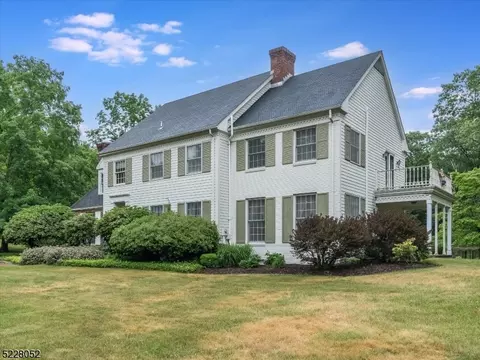 1 Fredonia Ct, Fredon Twp, NJ 07860