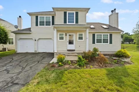 47 Colby Ct, Belvidere, NJ 07823
