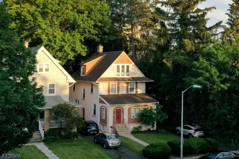12 Midland Ave, East Orange, NJ 07017