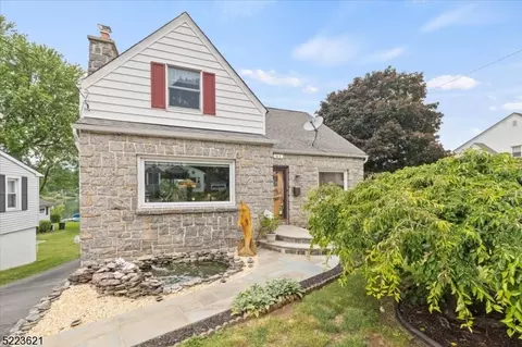 41 Dell Ave, Netcong, NJ 07857