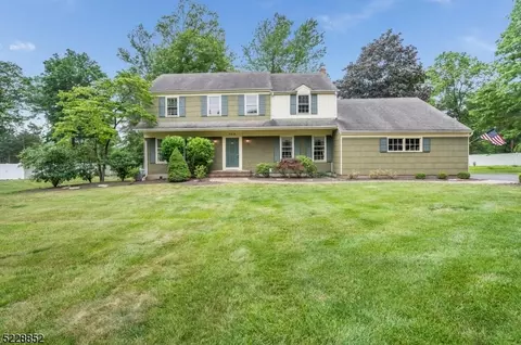 529 Wren Way, Somerville, NJ 08876