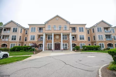 2211 Johnson Dr #211, Rockaway, NJ 07866