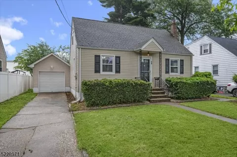 29 N 13th St, Kenilworth, NJ 07033