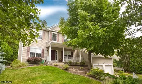 50 Hill Hollow Rd, Jefferson, NJ 07849