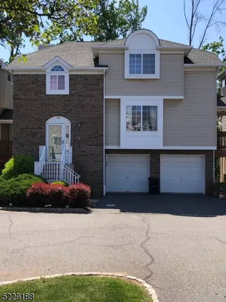 20 Whispering Way, Berkeley Heights, NJ 07922