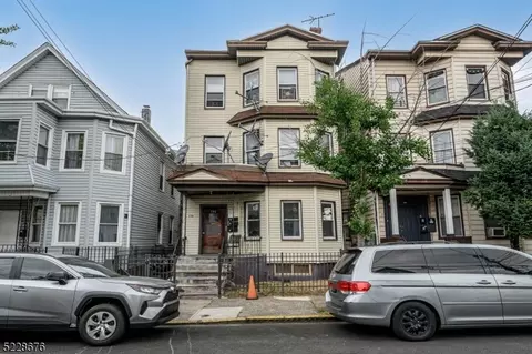 136 Butler St, Paterson, NJ 07524