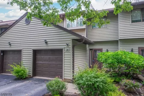 20 Oriole Ter, Newton, NJ 07860