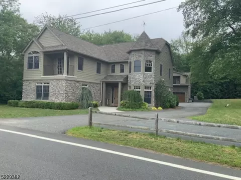 210 Boonton Ave, Kinnelon, NJ 07405
