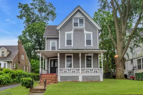 116 E 4th Ave, Roselle, NJ 07203