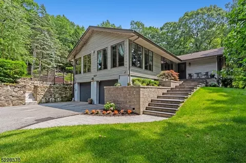 223 Old Woods Rd # -A, Kinnelon, NJ 07405