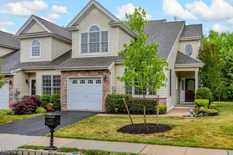 8 Yates Ave, Somerset, NJ 08873