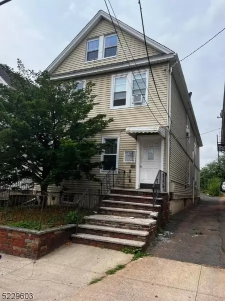 170 Bellevue St, Elizabeth, NJ 07202
