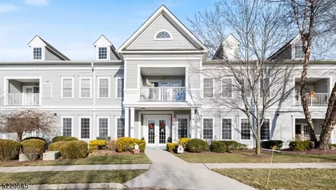 2007 Brookfield Glen Dr #2007, Belvidere, NJ 07823