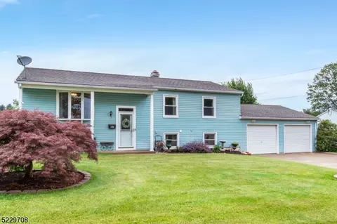803 Rugby Rd, Phillipsburg, NJ 08865
