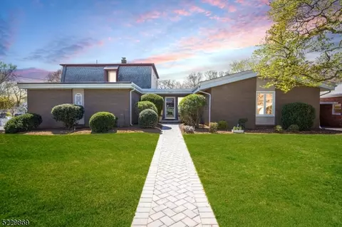 14 Morse St, Cranford, NJ 07016