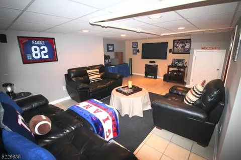 355 41st, Paterson, NJ 07504