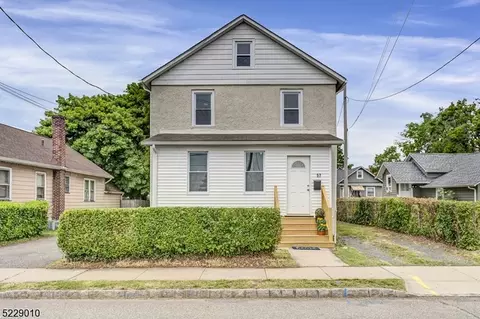 57 Brown St, Flemington, NJ 08822
