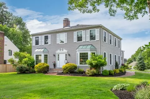 2 Tiffany Rd, Morristown, NJ 07960