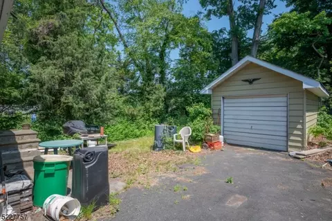120 Mountainview Ave, Nutley, NJ 07110 photo 5