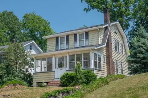 120 Mountainview Ave, Nutley, NJ 07110 photo 3