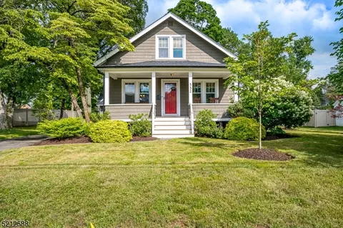 332 Hazelwood Ave, Middlesex, NJ 08846