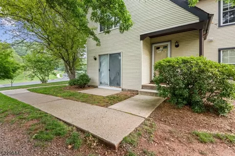 1110 Pinhorn Dr #1110, Bridgewater, NJ 08807