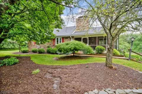 87 Sidney Rd, Franklin Twp, NJ 08801