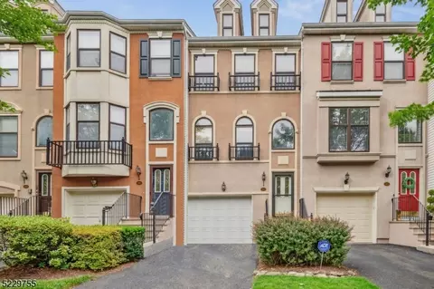 416 Hartford Dr, Nutley, NJ 07110