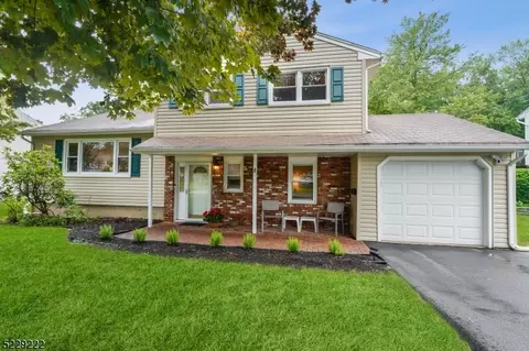 8 Crestmont Dr, Dover, NJ 07801