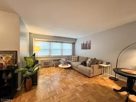415 Claremont Ave #1A, Montclair, NJ 07042
