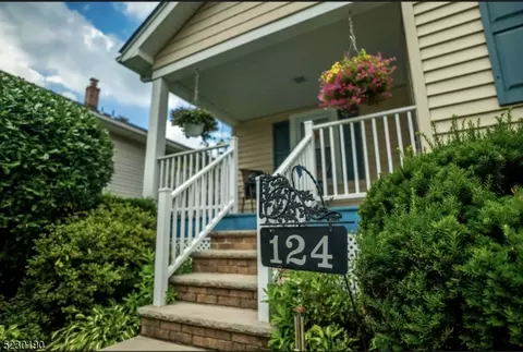 124 Shepherd Ave, Middlesex, NJ 08846