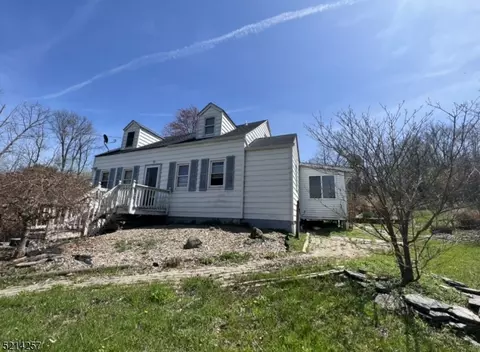796 Amwell Rd, Hillsborough, NJ 08844