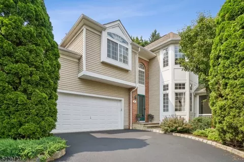 37 Schindler Ct, Chatham, NJ 07928