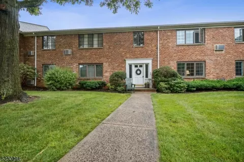 95 Troy Dr #C, Springfield, NJ 07081