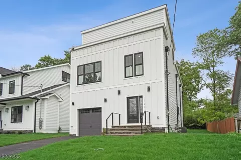 123 Meadowbrook Rd, Livingston, NJ 07039