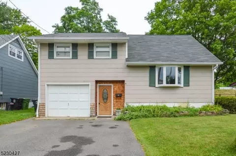 12 Mckinley Ave, Washington, NJ 07882