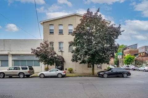 316-324 Jefferson St #3-A, Newark, NJ 07105